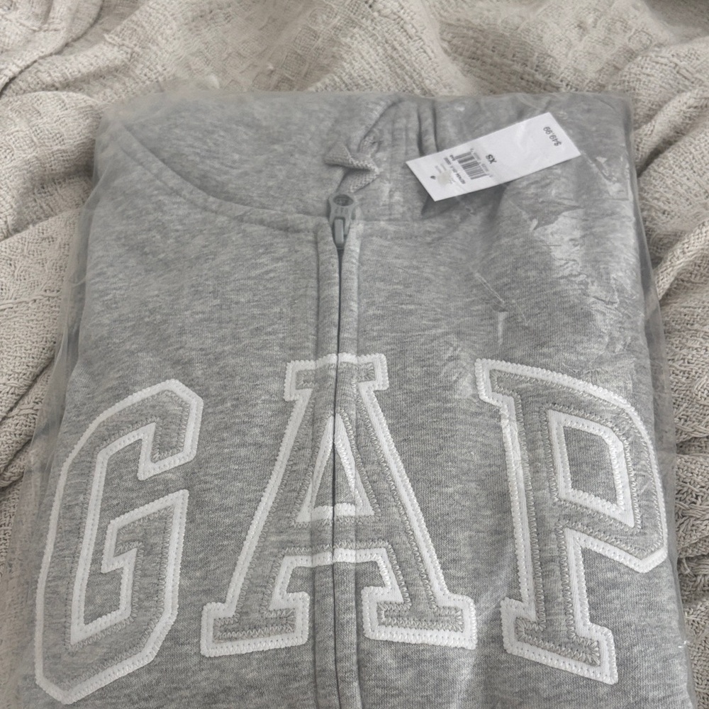 GAP Heather Gray Logo Hoodie